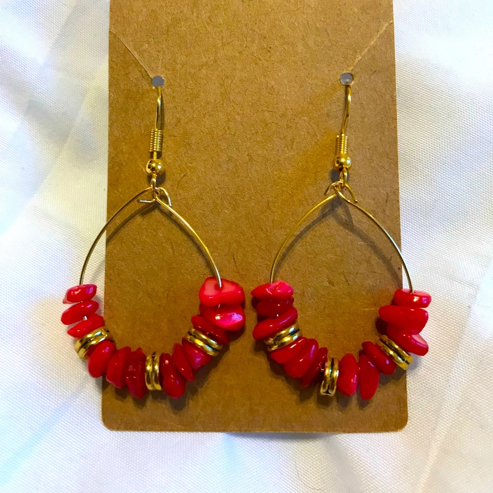 Red and gold gemstone chip earrings
